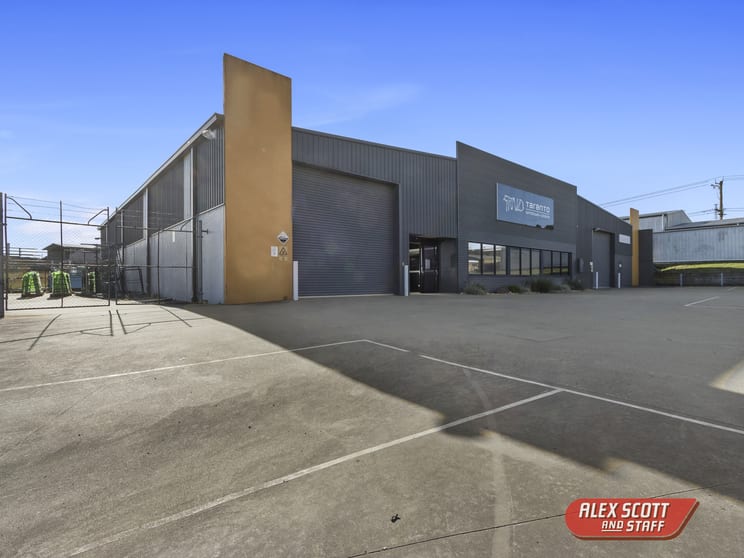 Click to view all images 1A Alp Street Korumburra VIC 3950 - Image 3