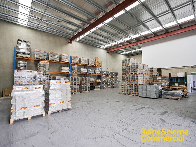 Click to view all images Unit 1/22 Saggart Field Road Minto NSW 2566 - Image 2