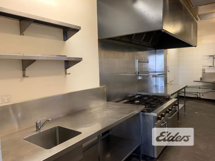 Click to view all images 4 Martha Street Camp Hill QLD 4152 - Image 3