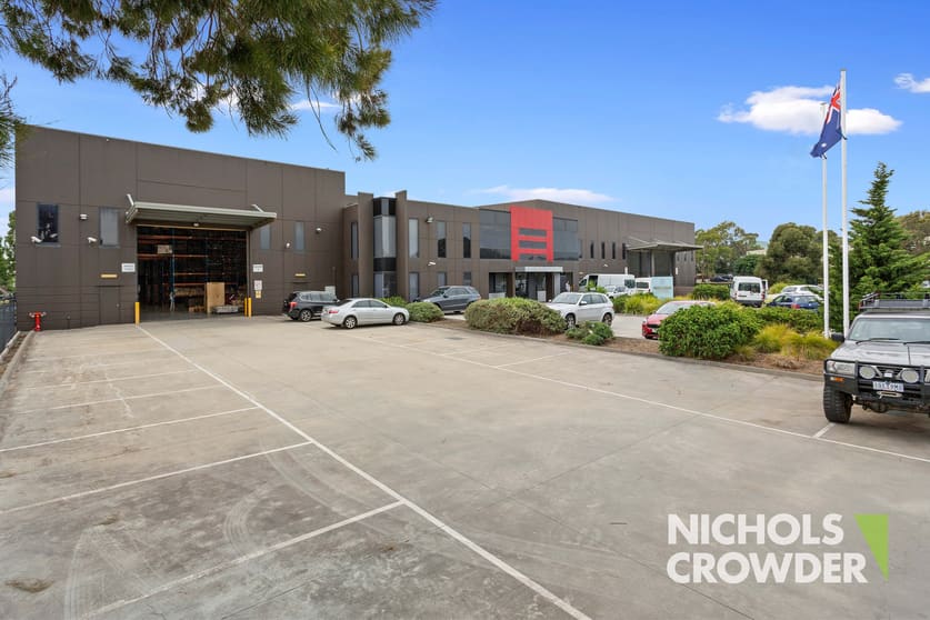 Click to view all images 7-9 Elna Court Moorabbin VIC 3189 - Image 2