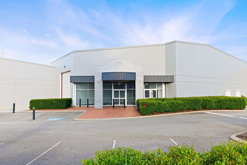Unit 2, 2 Purdy Place Canning Vale WA 6155 - Image 1