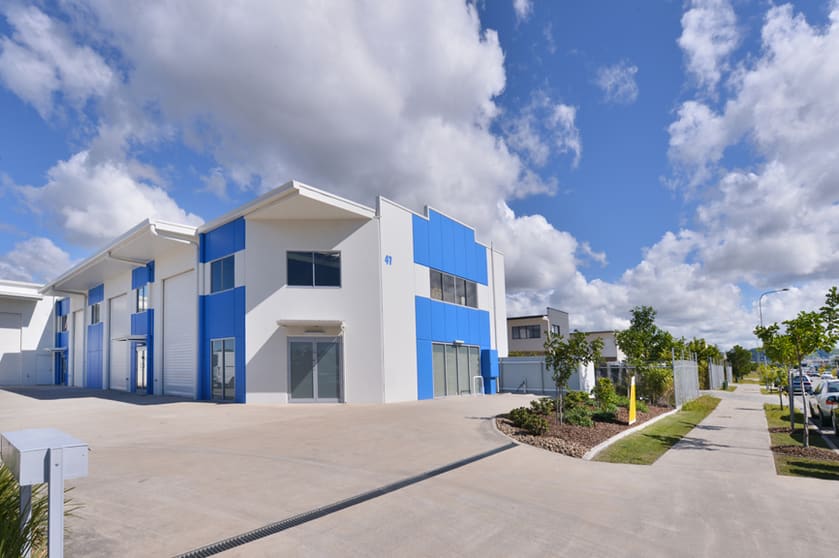 Click to view all images Unit 3/47 Link Crescent Coolum Beach QLD 4573 - Image 3