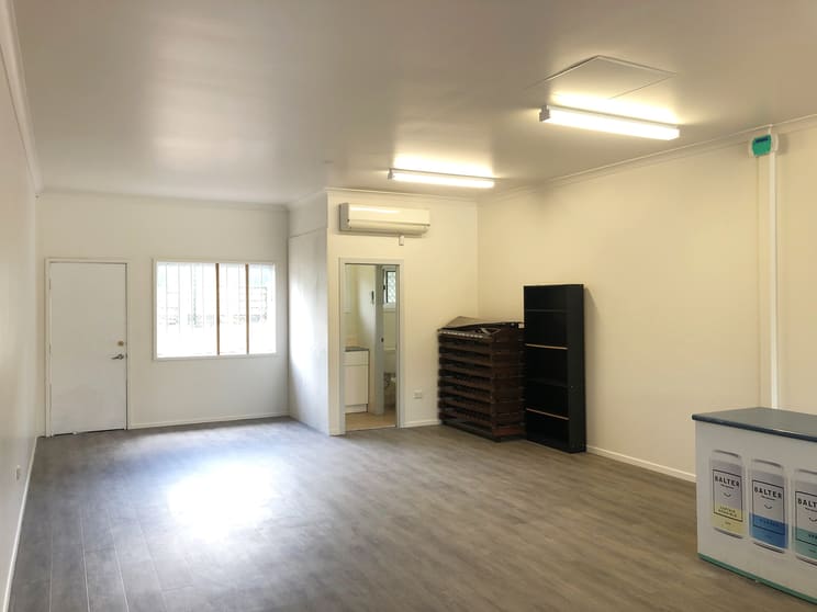 Click to view all images Shop 2/76-82 Queens Rd Slacks Creek QLD 4127 - Image 2