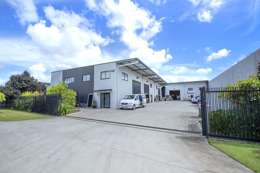 Click to view all images Unit 2/40 Lysaght Street Coolum Beach QLD 4573 - Image 1
