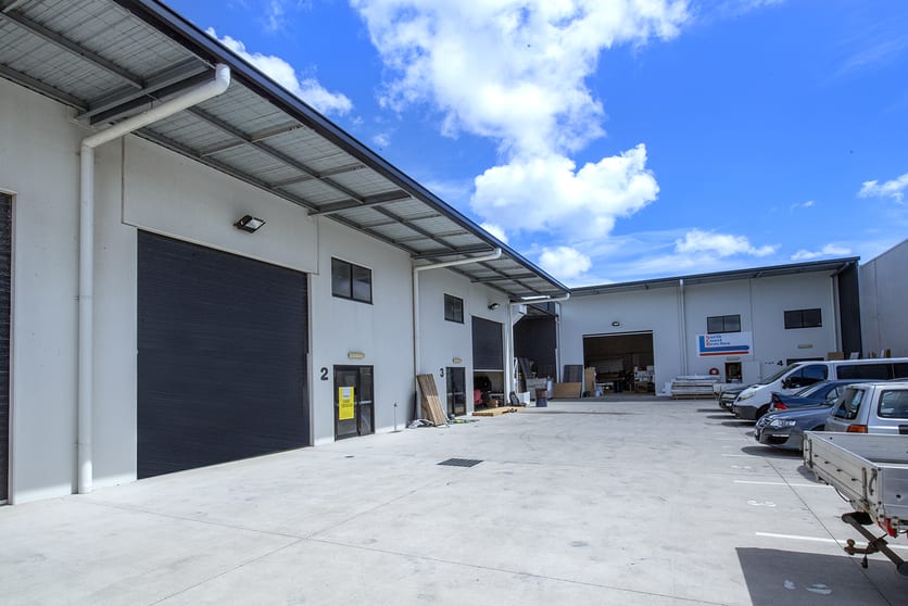 Click to view all images Unit 2/40 Lysaght Street Coolum Beach QLD 4573 - Image 3