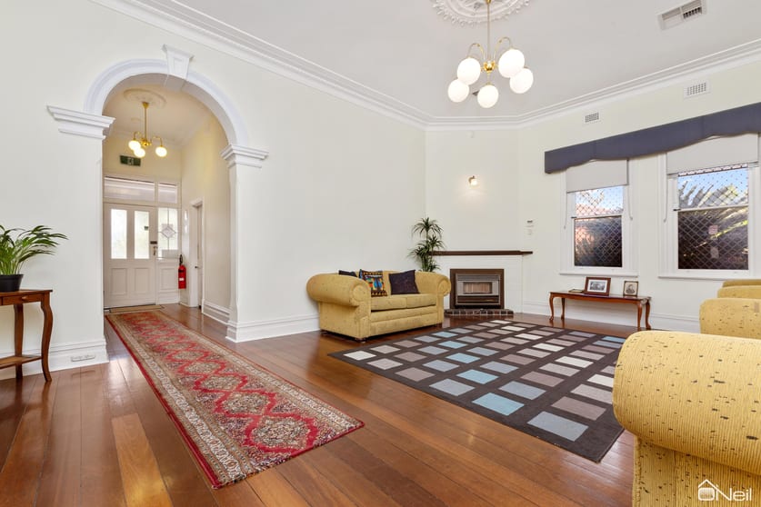 Click to view all images 15 Wheatley Street Gosnells WA 6110 - Image 2