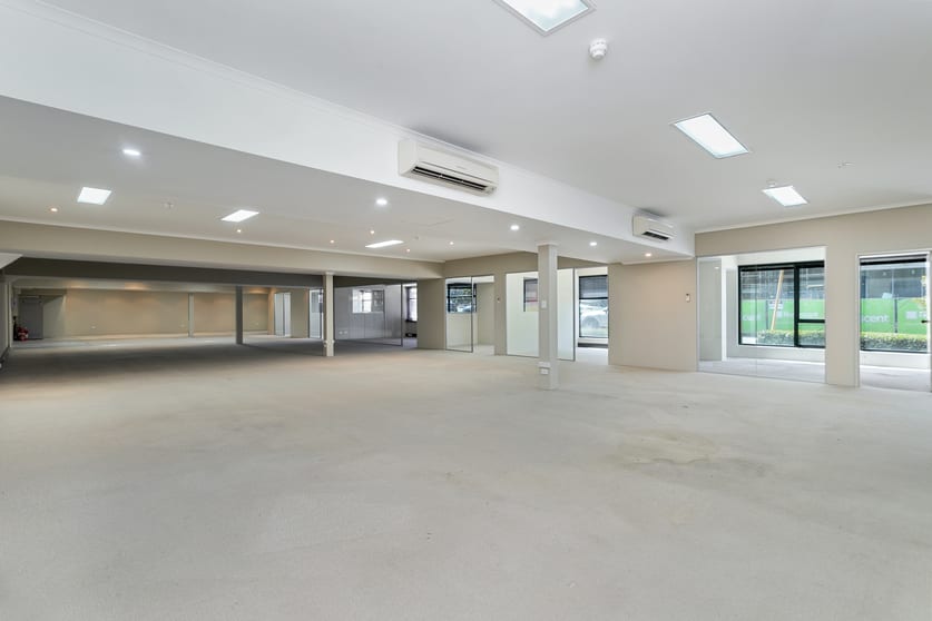 Click to view all images 16 Frobisher Street Osborne Park WA 6017 - Image 3
