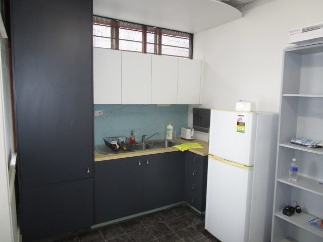 Click to view all images 1/6 Stanley Street Peakhurst NSW 2210 - Image 3