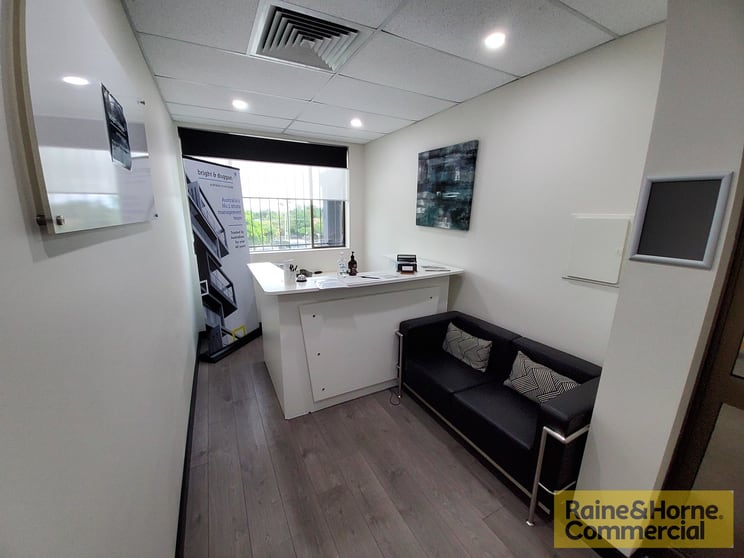 Click to view all images 11-12/696 Sandgate Road Clayfield QLD 4011 - Image 2