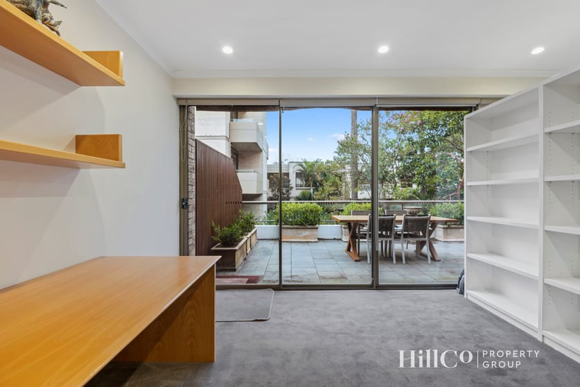 Click to view all images 3/2 New Mclean Street Edgecliff NSW 2027 - Image 2