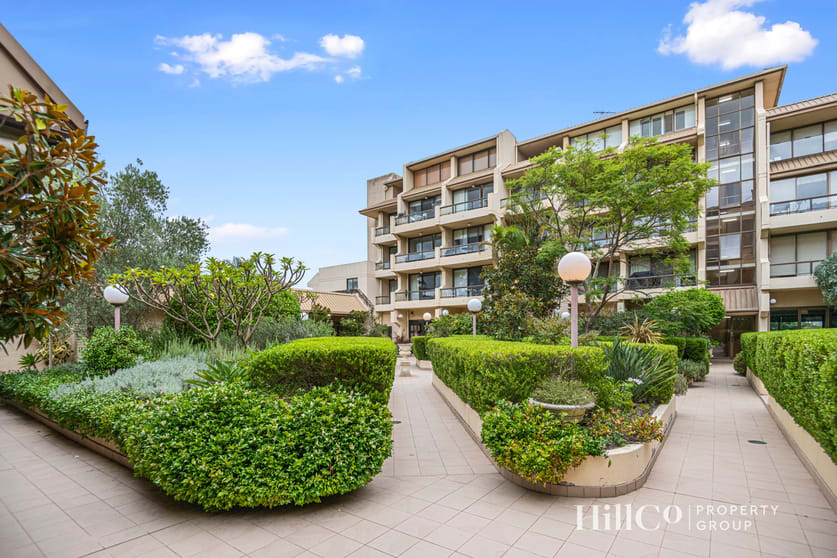 Click to view all images 2 New Mclean Street Edgecliff NSW 2027 - Image 1