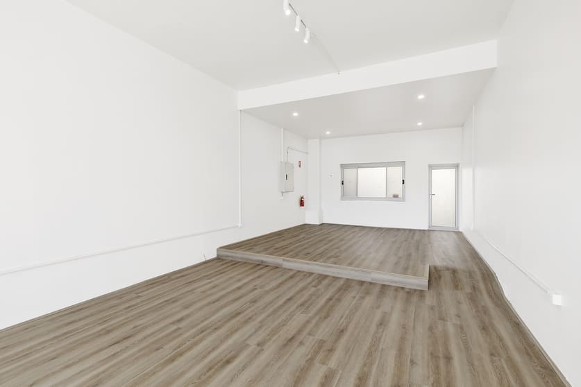 Click to view all images 30 Lawrence Freshwater NSW 2096 - Image 3