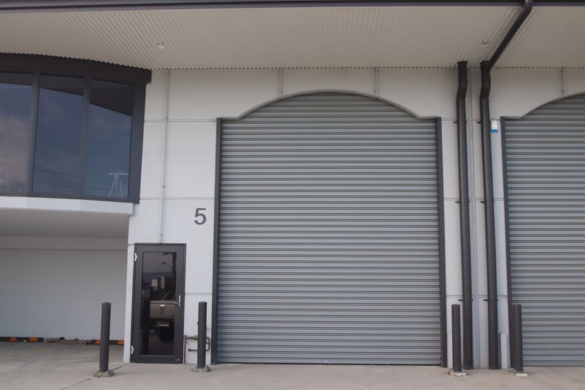 Click to view all images 5/9 - 11 Shaban Street Albion Park Rail NSW 2527 - Image 2