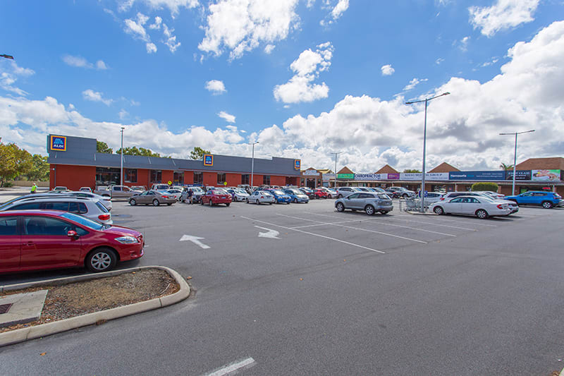 Click to view all images 17 South Street Kardinya WA 6163 - Image 2
