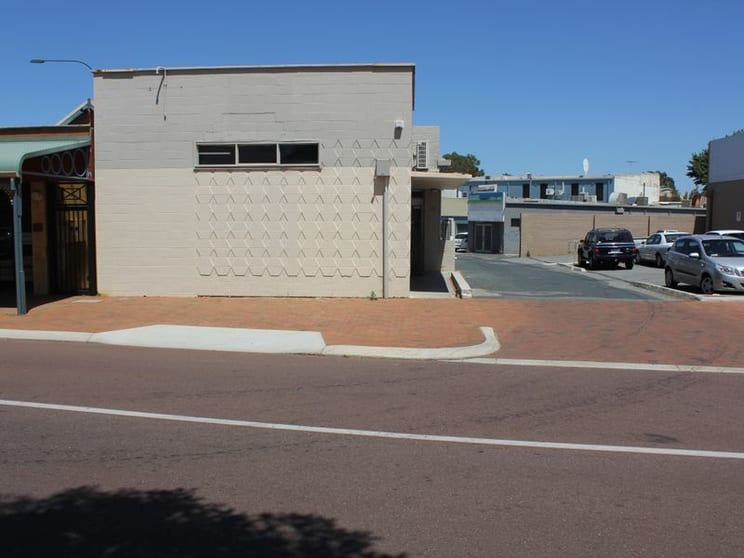 Click to view all images 11A Stafford Street Midland WA 6056 - Image 3