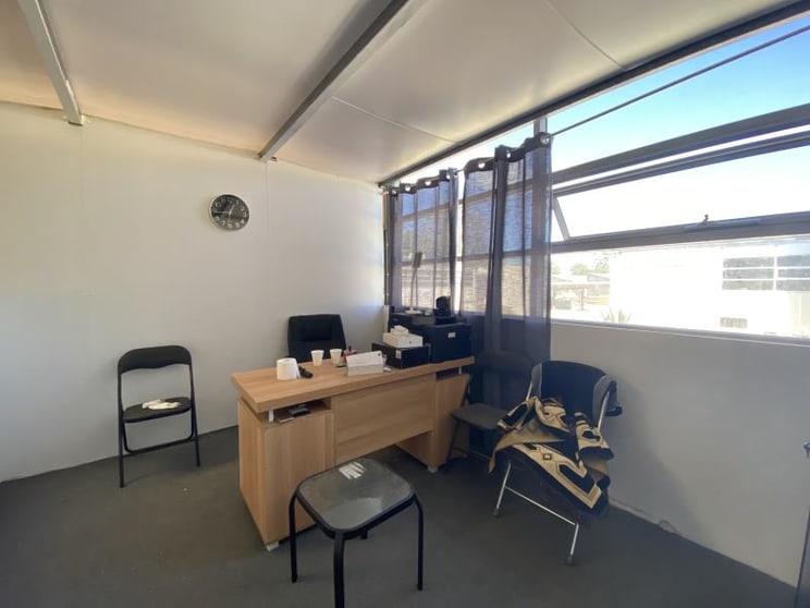 Click to view all images Unit 32/172 Milperra Road Revesby NSW 2212 - Image 3
