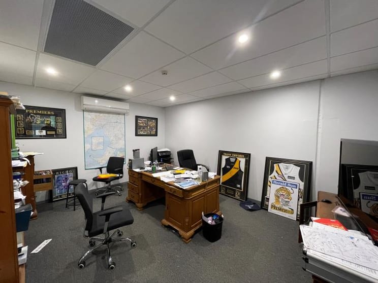 Click to view all images 2/47-49 Melverton Drive Hallam VIC 3803 - Image 3