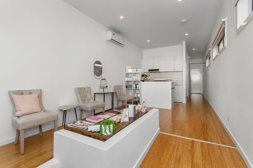 Click to view all images 1/8 Carson Street Reservoir VIC 3073 - Image 2