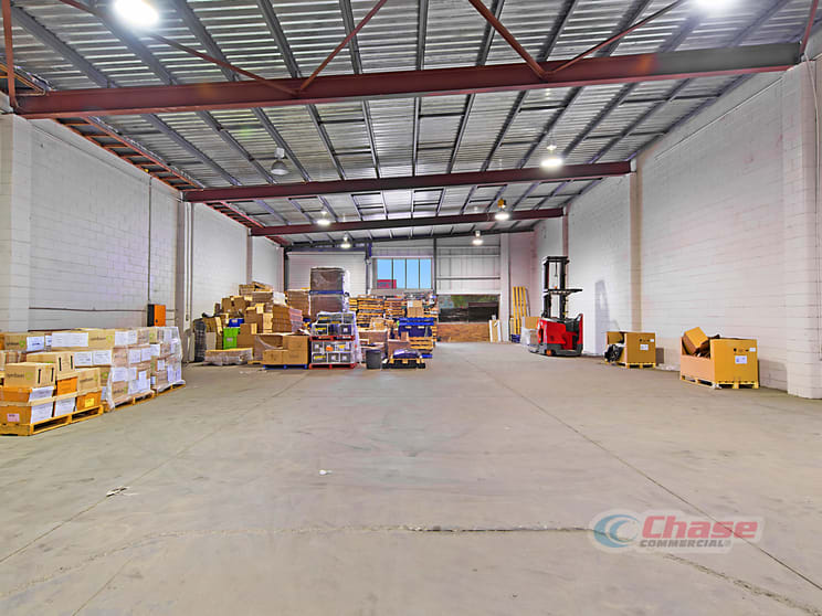 Click to view all images 4/11 Container Street Tingalpa QLD 4173 - Image 2