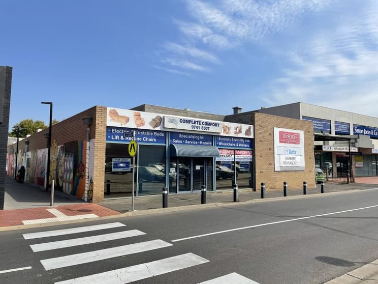 Click to view all images 21 Comben Drive Werribee VIC 3030 - Image 1