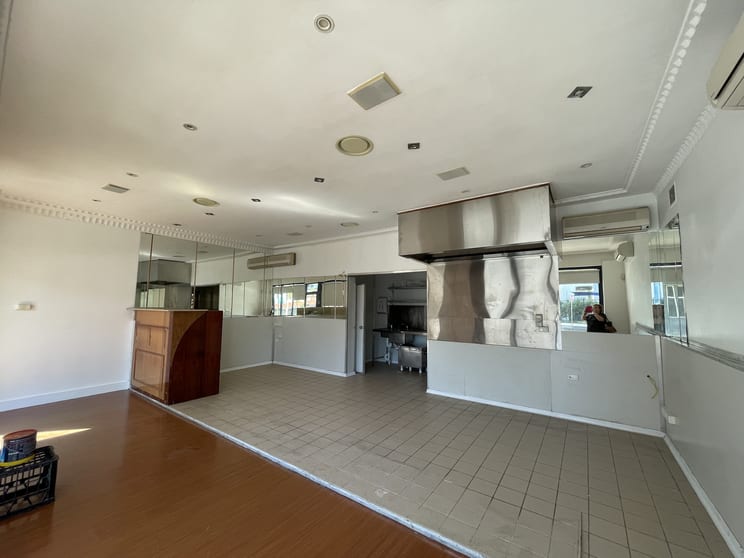 Click to view all images 3/170 Princes Highway Corrimal NSW 2518 - Image 3