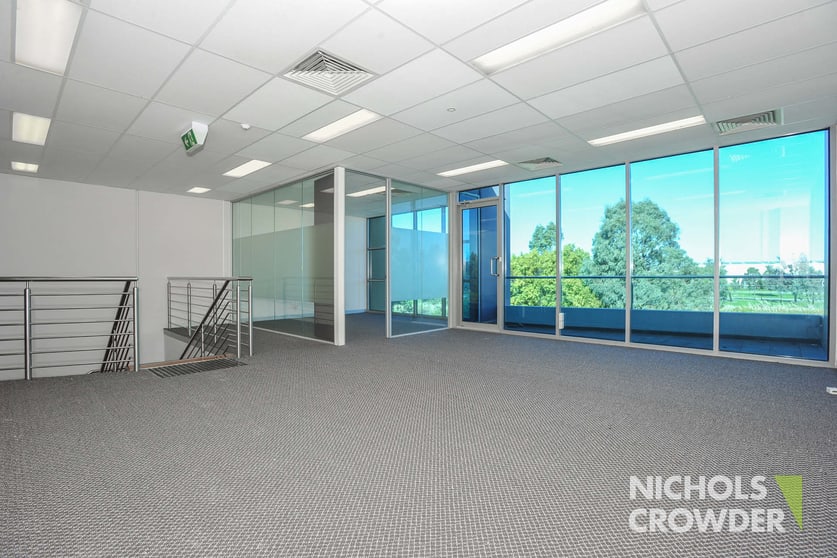 Click to view all images 8/10 Lakewood Boulevard Carrum Downs VIC 3201 - Image 3