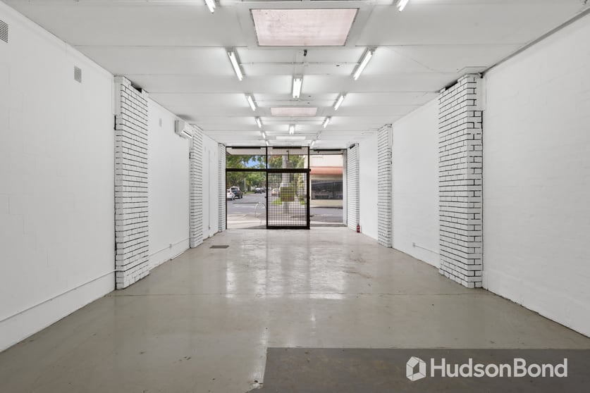 Click to view all images 40 Wantirna Road Ringwood VIC 3134 - Image 2