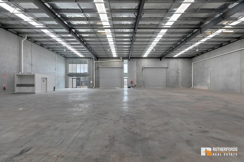 Click to view all images 13 Zacara Court Derrimut VIC 3026 - Image 2