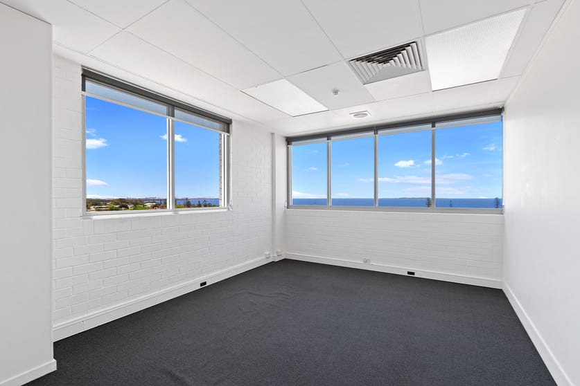 301/182 Bay Terrace Wynnum QLD 4178 - Image 1