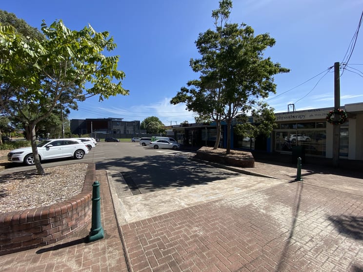 Click to view all images 38 Pindari Road Peakhurst Heights NSW 2210 - Image 3