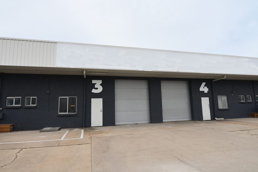 Unit 4, 39-45 Hugh Ryan Drive Garbutt QLD 4814 - Image 1