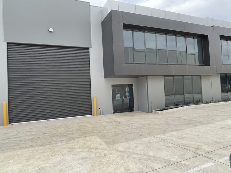 Unit 2/39 Ravenhall Way Ravenhall VIC 3023 - Image 1