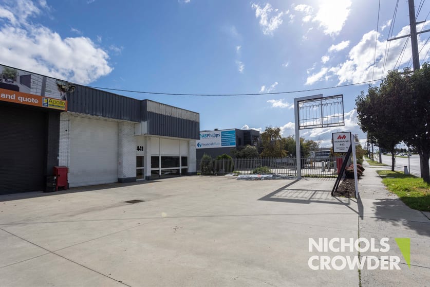 Click to view all images 441 Warrigal Road Moorabbin VIC 3189 - Image 3