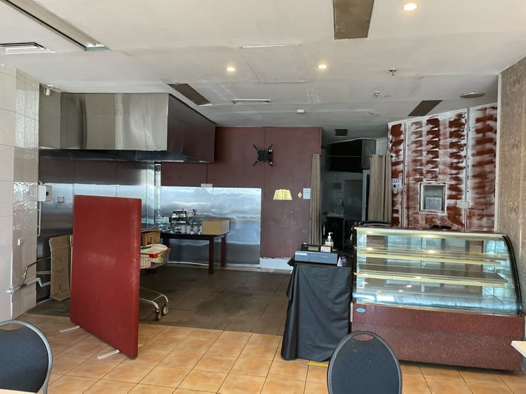 Click to view all images 2A/22 Mckimmies Road Lalor VIC 3075 - Image 2