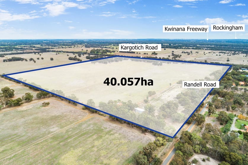 Click to view all images 193 Randell Road Mardella WA 6125 - Image 2
