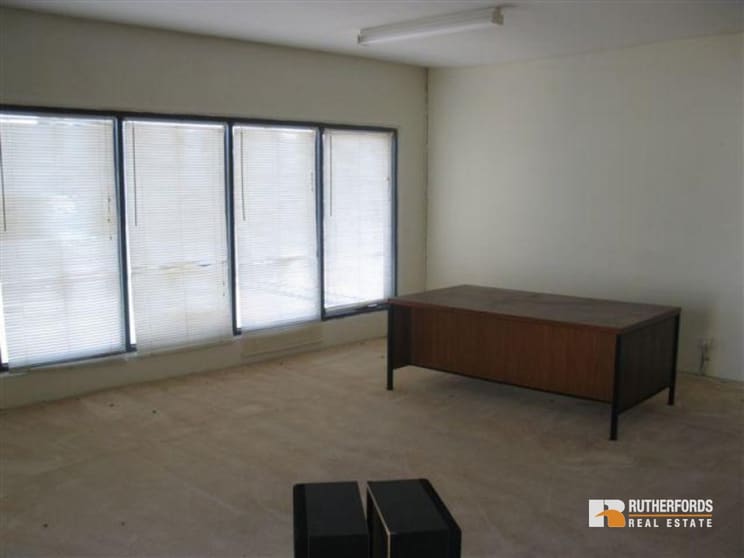 Click to view all images 1/34 Kyabram Street Coolaroo VIC 3048 - Image 3