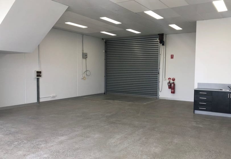 Click to view all images 2/158 Chesterville Road Cheltenham VIC 3192 - Image 2