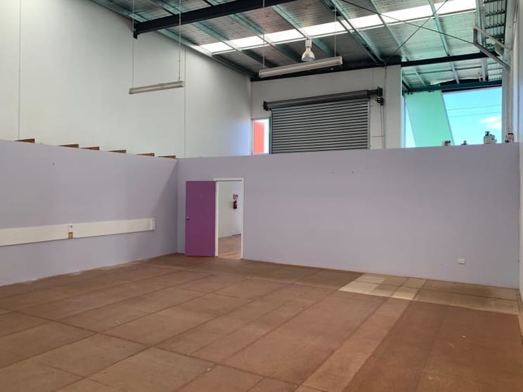 Click to view all images Unit 2/72 Riverside Avenue Werribee VIC 3030 - Image 2