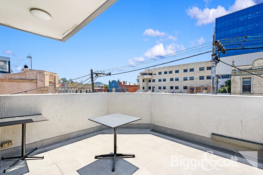 Click to view all images 1 Rotherwood Street Richmond VIC 3121 - Image 2