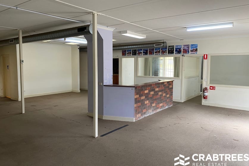 Click to view all images 24 Eileen Road Clayton South VIC 3169 - Image 2