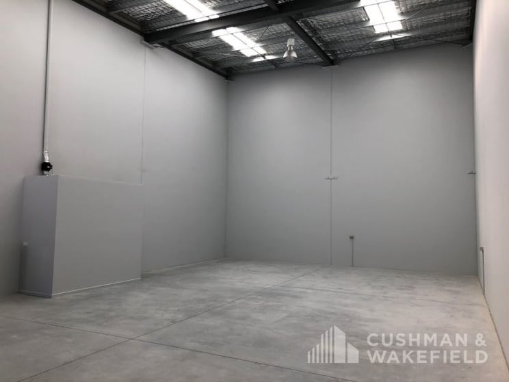 Click to view all images Unit 3/14, Harrington Street Arundel QLD 4214 - Image 3