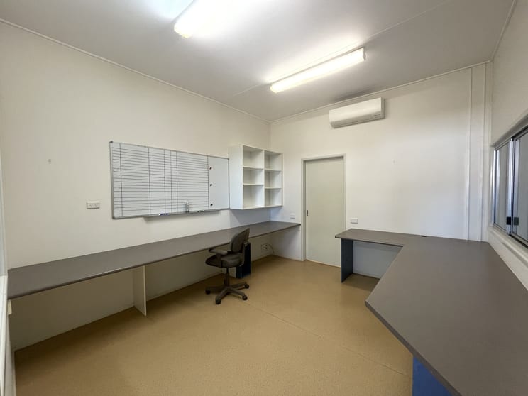 2/95 Duchess Rd Mount Isa QLD 4825 - Image 2