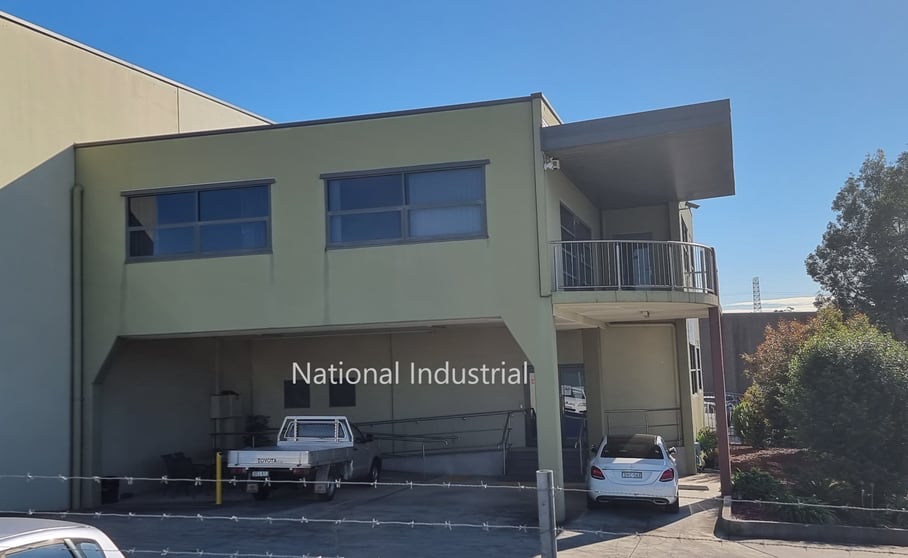 Click to view all images 6 Ross Place Wetherill Park NSW 2164 - Image 2