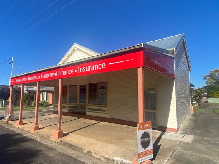 Click to view all images 163 Pound Street Grafton NSW 2460 - Image 1
