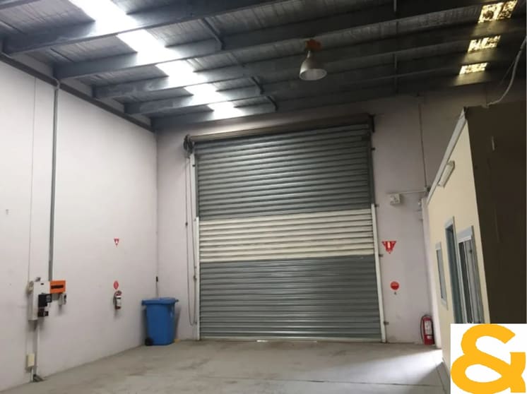 Click to view all images 38/12 JAMES COURT Tottenham VIC 3012 - Image 2