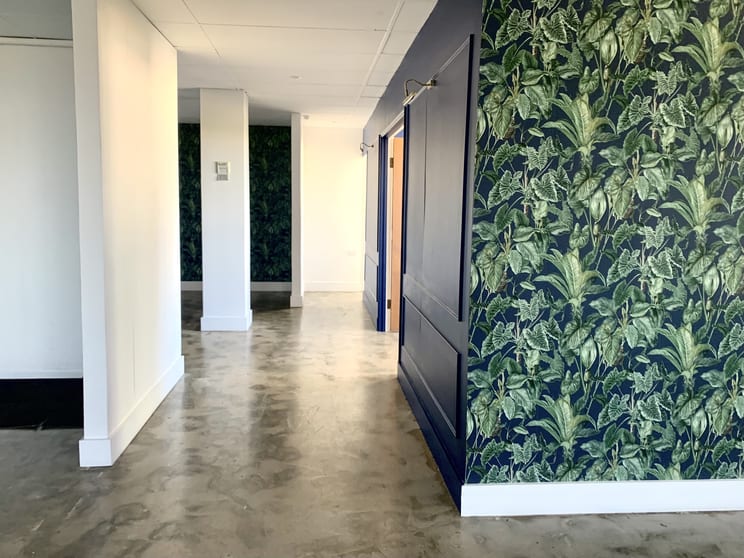 Click to view all images 19/3 Alison Street Surfers Paradise QLD 4217 - Image 2
