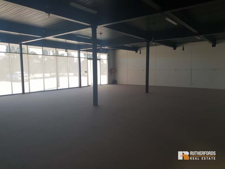 Click to view all images 8/85 Mt Derrimut Road Derrimut VIC 3026 - Image 3
