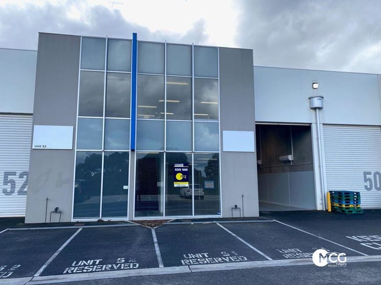 Click to view all images Unit 51, 22-30 Wallace Ave Point Cook VIC 3030 - Image 2