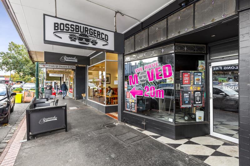 Click to view all images 206 Pakington Street/206 Pakington Street Geelong West VIC 3218 - Image 3