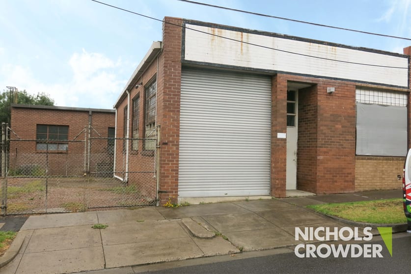 Click to view all images 4/43 Cochranes Road Moorabbin VIC 3189 - Image 2